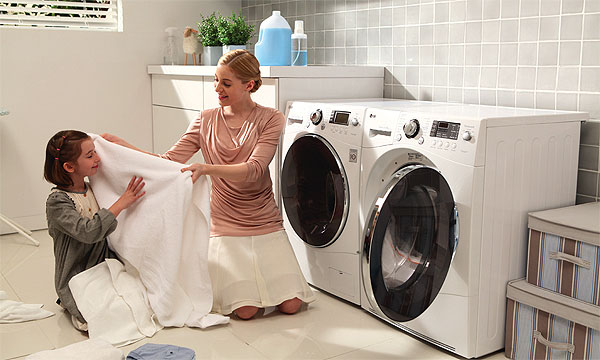 Mua Máy Giặt Nào Khi Nhà Có Trẻ Nhỏ