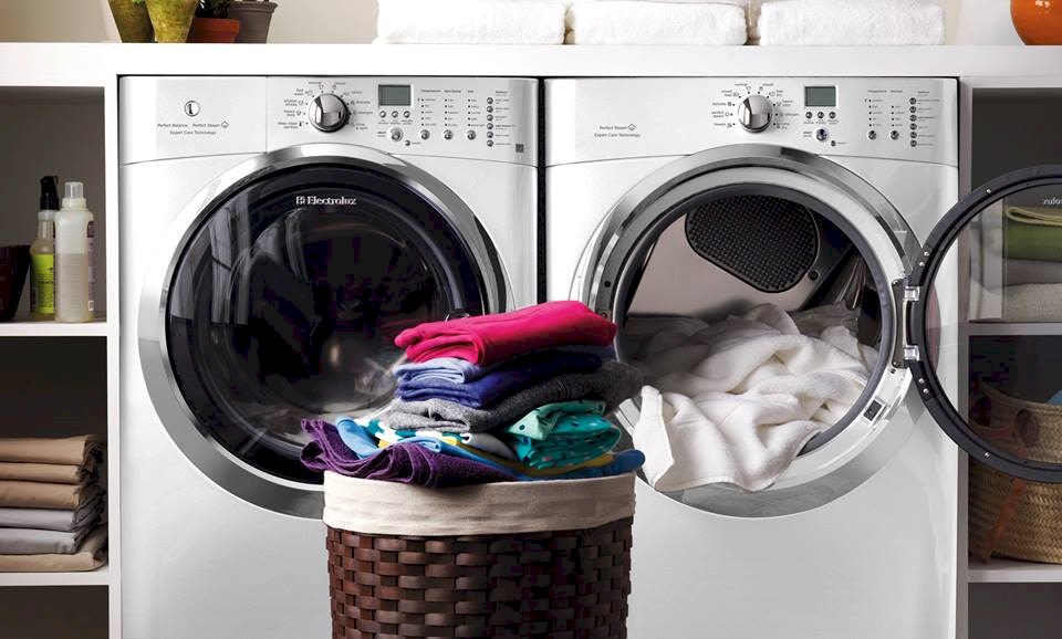 Giới Thiệu Một Số Mẫu Máy Sấy Quần Áo Nên Mua