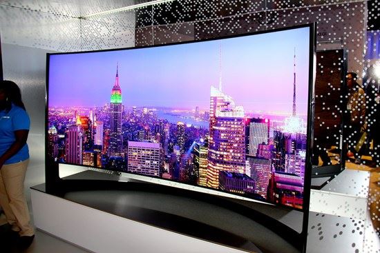 6 ưu và nhược điểm của tivi màn hình cong