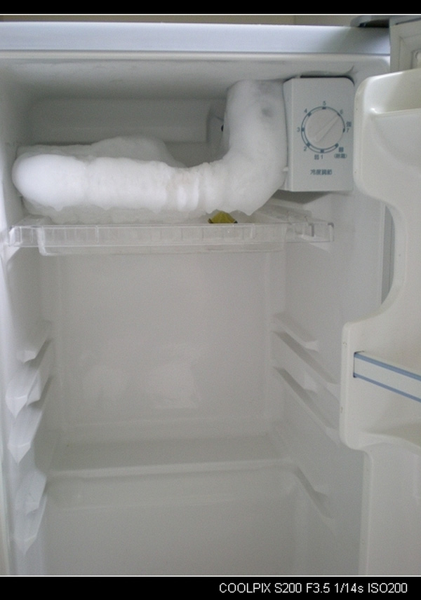 2 cách làm sạch tủ lạnh bị đóng tuyết chỉ sau vài bước đơn giản